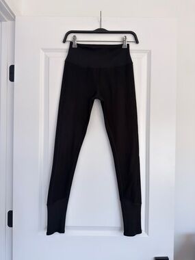 Alo High-Waist Alosoft Lounge Legging Black Size S